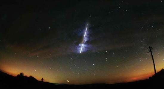 2021年摩羯座流星雨，2019年中国能看到的流星雨时间表，具体时间？图5